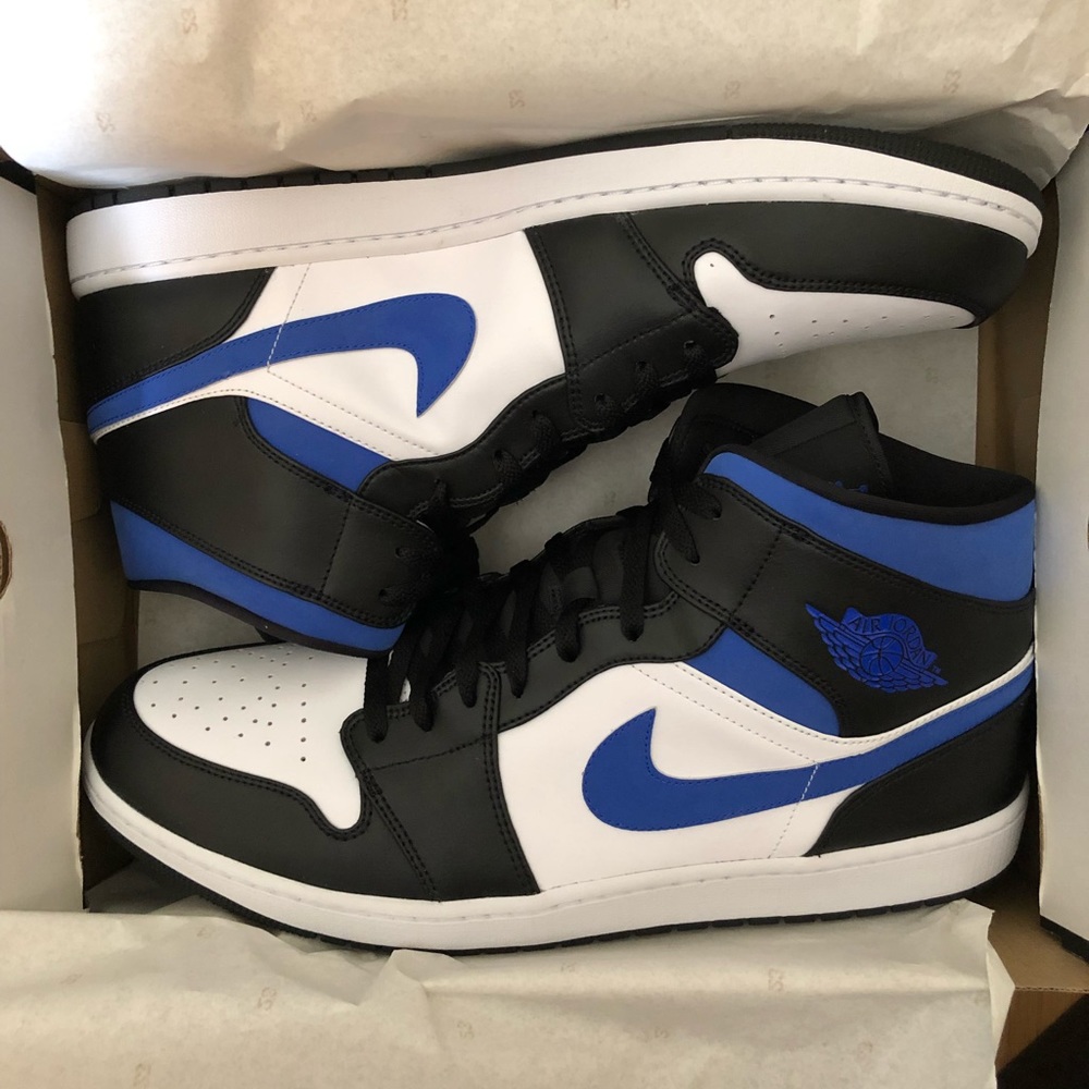 New Jordan Black & Royal Blue Size 18